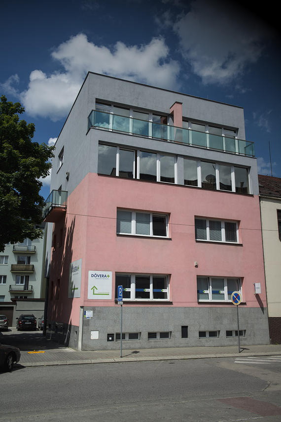 Ako nás nájdete Pre Žilinčanov- choďte zadným vchodom obchodného domu Tesco v cent