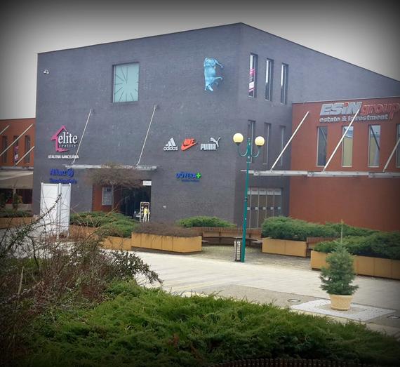 Ako nás nájdete Pobočka sa nachádza na pešej zóne v centre mesta. Nájdete ju na prízemí v