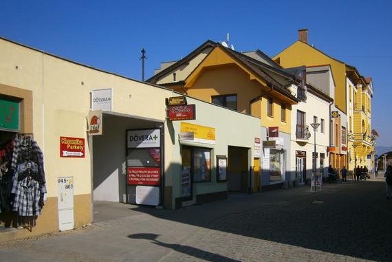 Ako nás nájdete Pobočka sa nachádza v pasáži na ulici Weisseho č. 326/12. Nájdete nás na